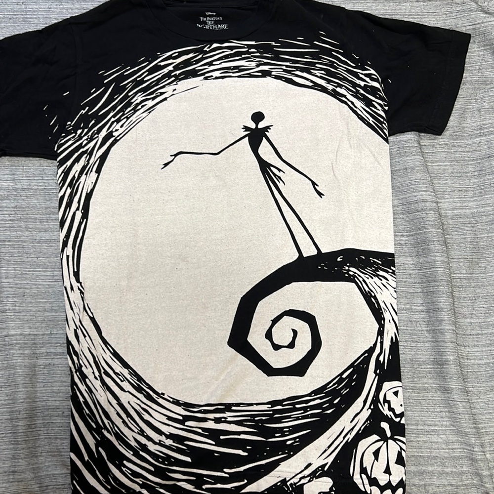 Men's size small nwot nightmare before Christmas tee